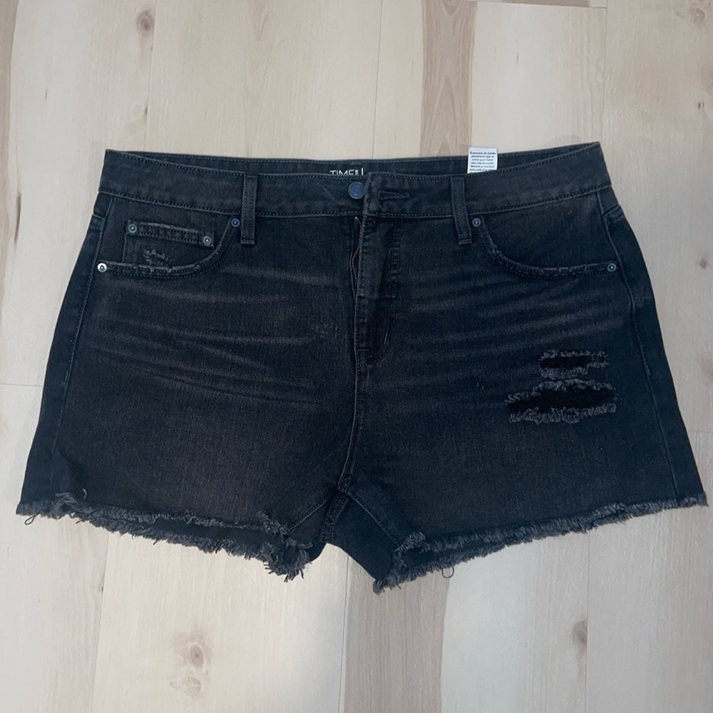 Distressed black shorts